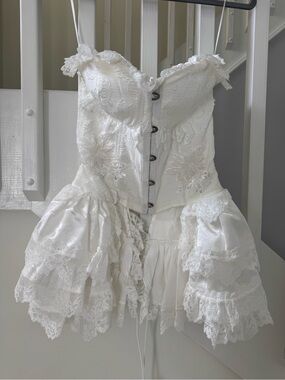 AKIRA White Lace Corset-Style Ruffled Top